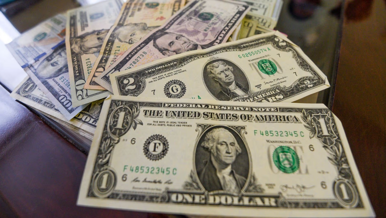 Precio del dólar hoy sábado 4 de julio
