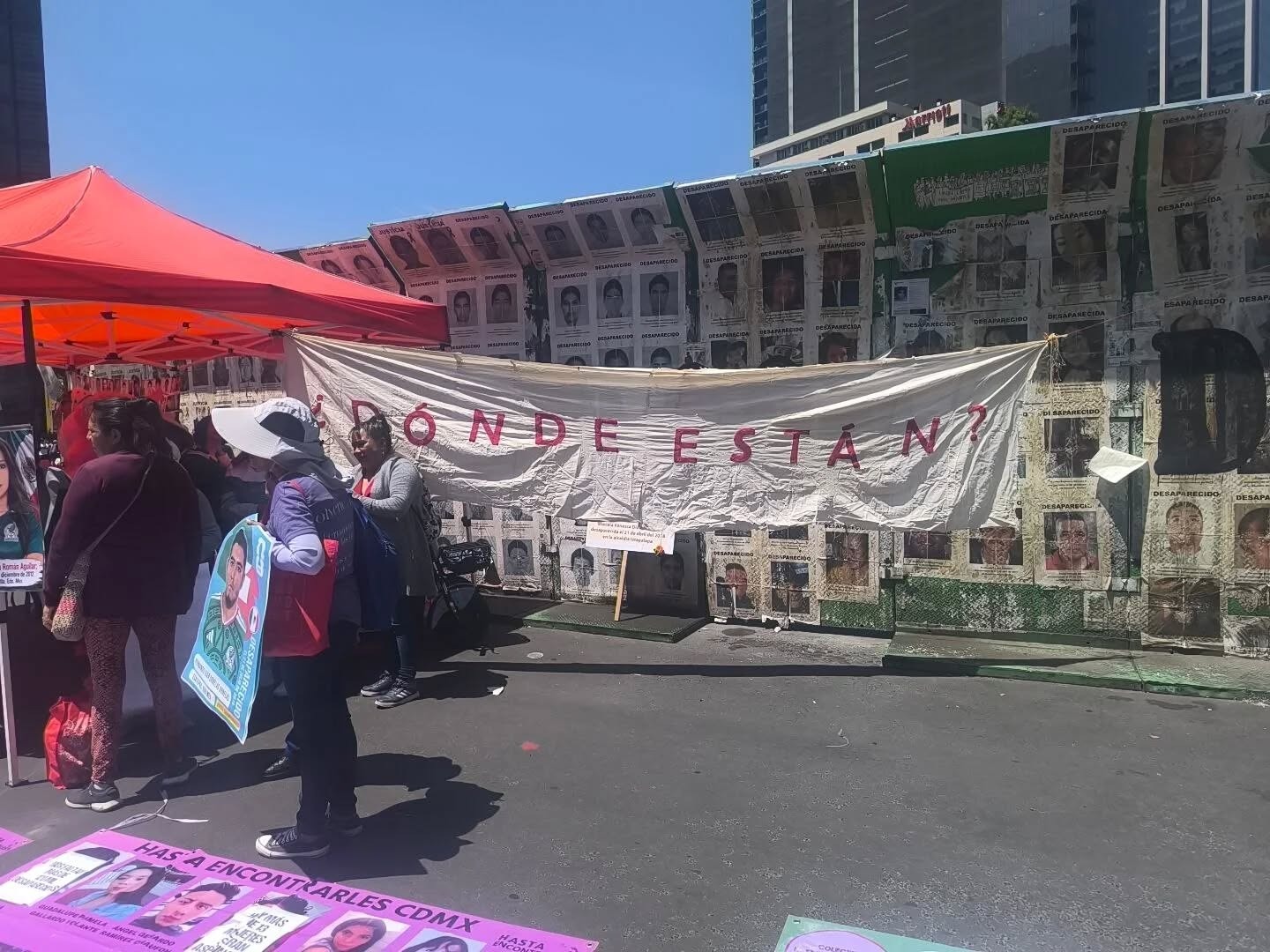 Colectivos marchan previo a partido