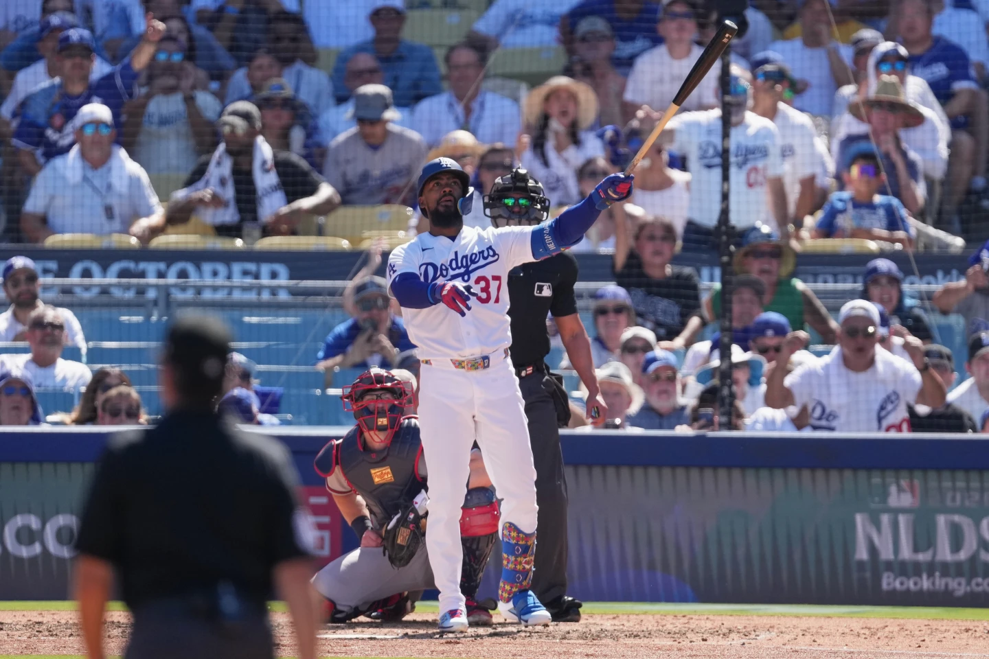 MLB: Dodgers vence 5-3 a Braves en el Juego 1 y arranca su ruta al tricampeonato.