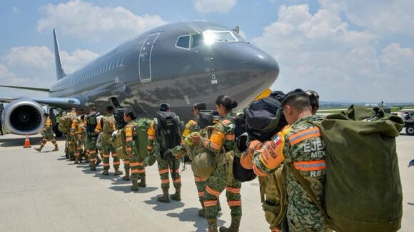 México envía aviones con medicinas y perros de rescate en apoyo a Venezuela tras sismos