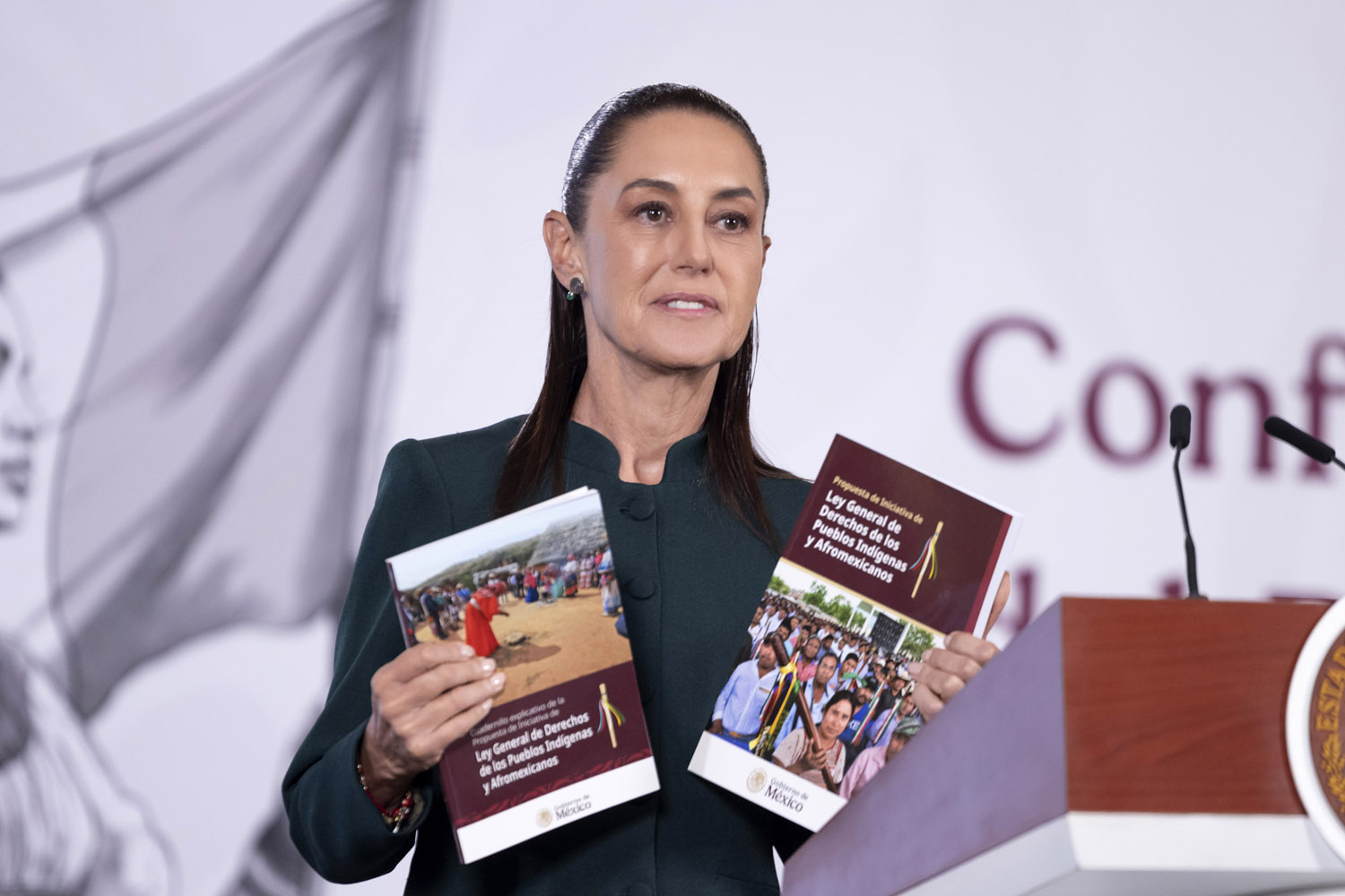 Sheinbaum arremete contra medio estadounidense por cobertura del gobernador de Sinaloa.