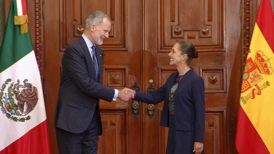 Sheinbaum recibe al rey Felipe VI y abre una nueva etapa en la relación entre México y España.