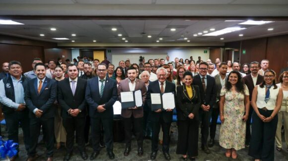 Conalep y SEP firman convenio para facilitar acceso a educación superior