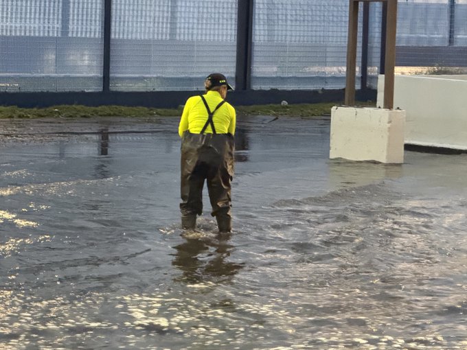 Ciudad de México activa doble alerta por lluvias intensas y granizo este viernes.