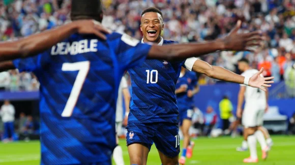 Mbappé brilla con doblete y Francia avanza con autoridad en el Mundial 2026 tras una larga pausa por tormenta