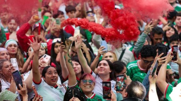 La locura del Mundial 2026 en CDMX: 400 mil almas abarrotan Paseo de la Reforma tras la victoria ante Corea