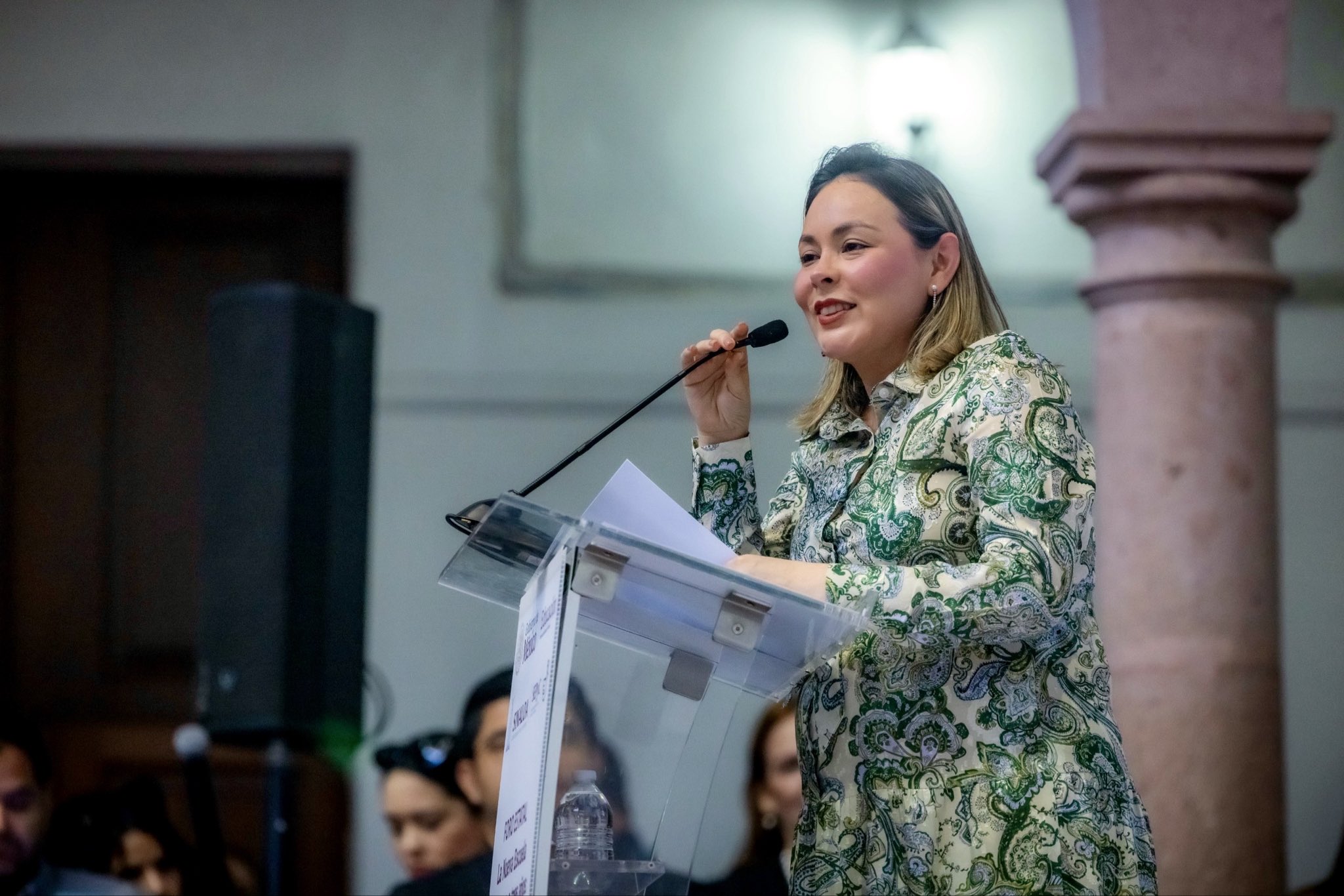 Gobernadora de Sinaloa solicita pensión para exjefe policiaco acusado por Estados Unidos.