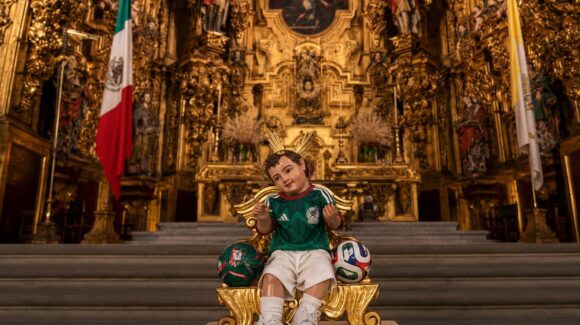 Niño Dios con la playera de México: La tradición mundialista que nació en 1970