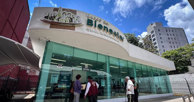 Detienen a gerente del Banco del Bienestar en Nuevo León por desfalco.