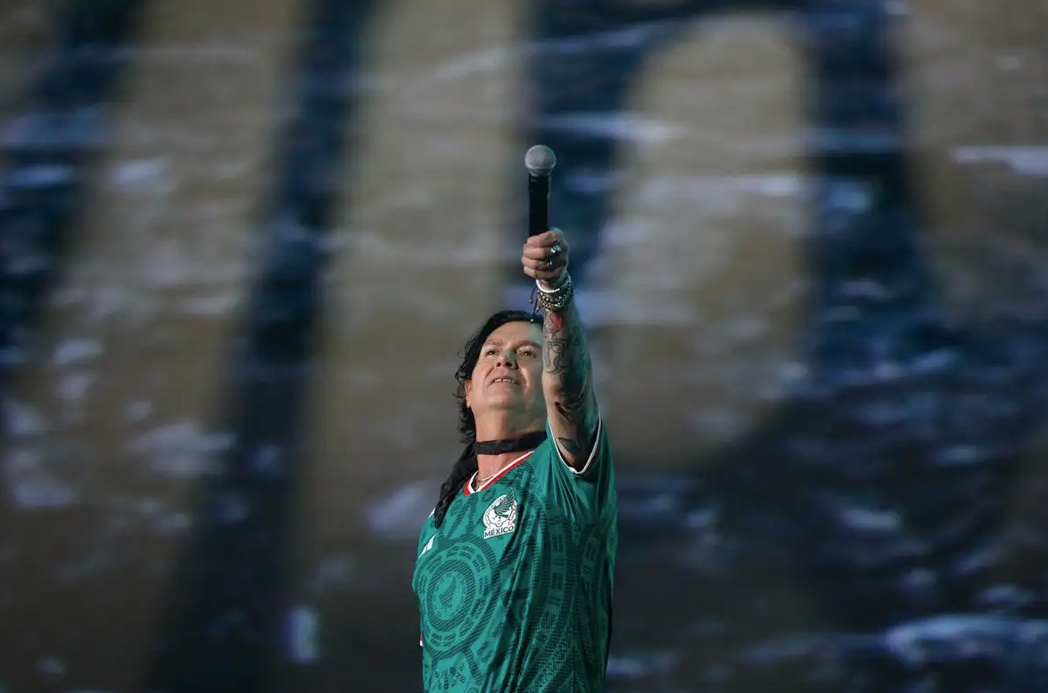 Saúl Hernández hizo emocionarse al público
