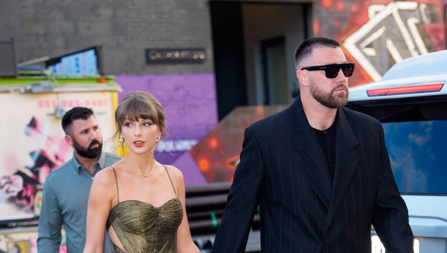 Taylor Swift y Travis Kelce transforman el Madison Square Garden en rosa
