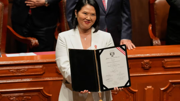 Keiko Fujimori recibe credencial como presidenta electa para el periodo 2026-2031