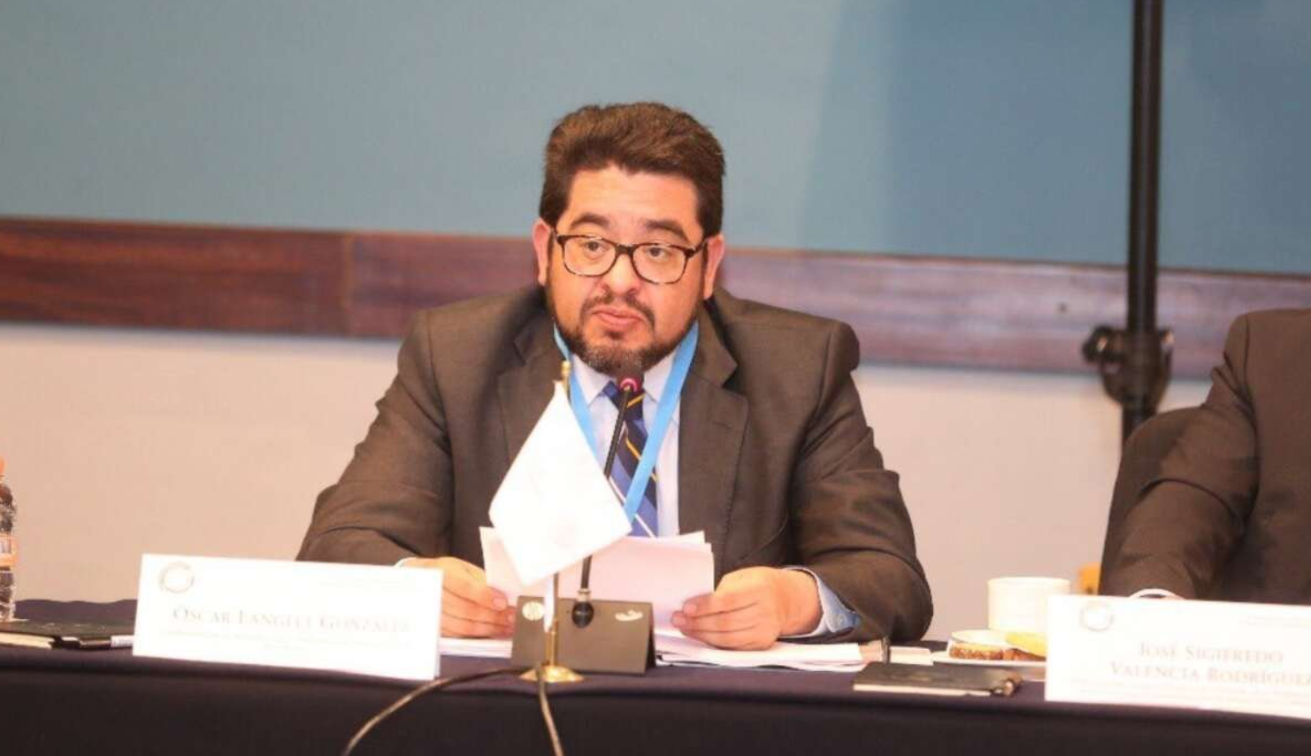 FGR remueve a Óscar Langlet de Fiscalía Especial de Servidores Públicos