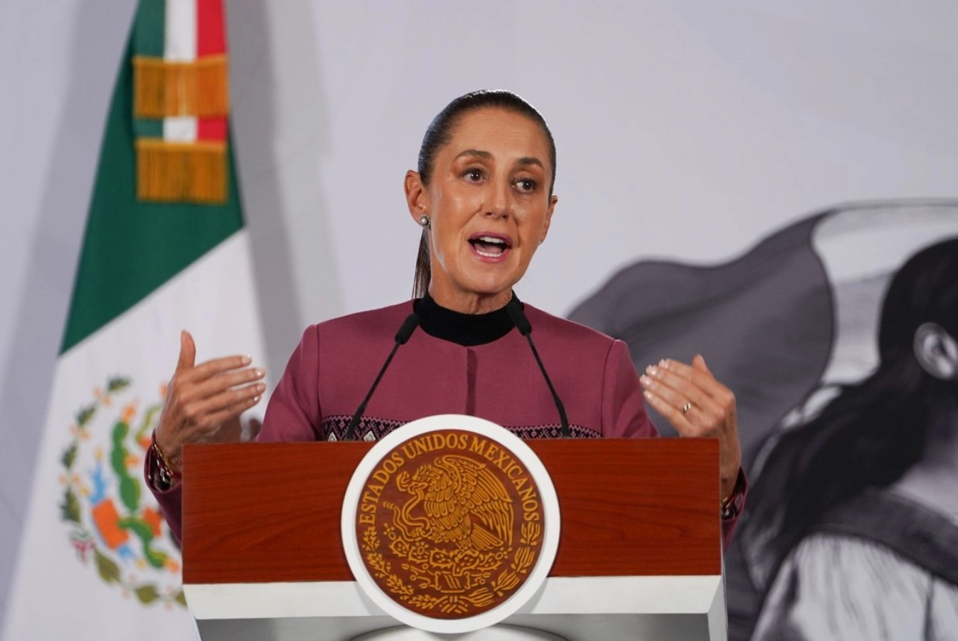 Sheinbaum celebra decisión del INE que limita al PRI