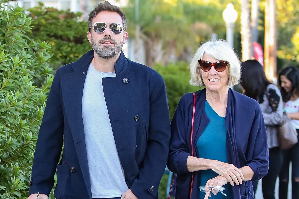 Muere Christine Anne Affleck, madre de Ben Affleck, a los 83 años tras diagnóstico de cáncer.