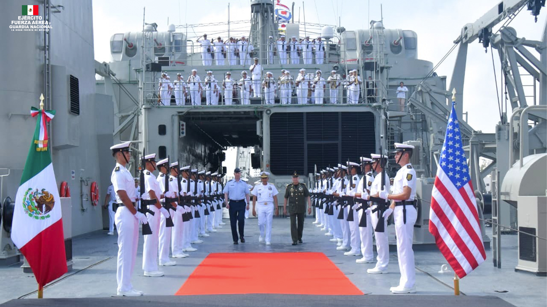 Defensa Nacional y Marina se reúnen con jefe del Comando Norte de Estados Unidos en Veracruz.