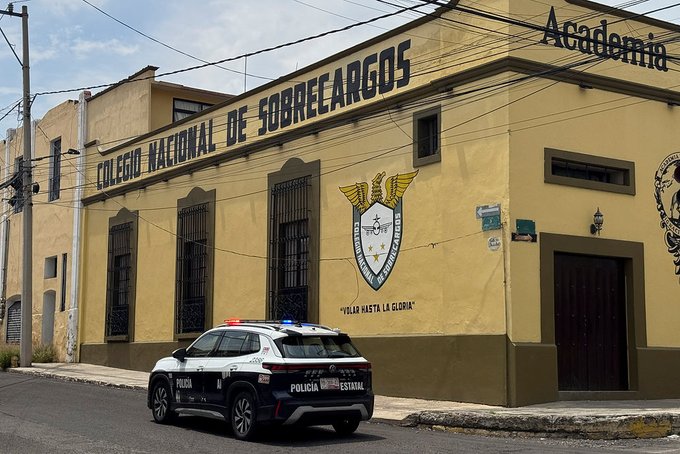 SEP revisa escuelas militarizadas en Tamaulipas tras muerte de Dafne Zapata.