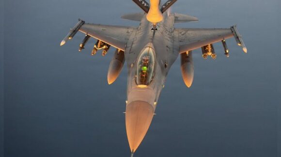 Sigue el conflicto: Estados Unidos ataca instalaciones de Irán en el Estrecho de Ormuz