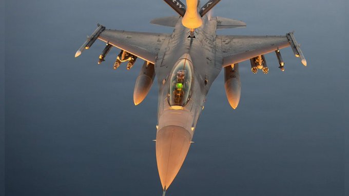 Sigue el conflicto: Estados Unidos ataca instalaciones de Irán en el Estrecho de Ormuz.