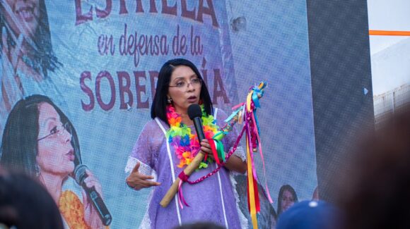 Esthela Damián recibe Bastón de Mando y promete rescate de barrios históricos de Acapulco