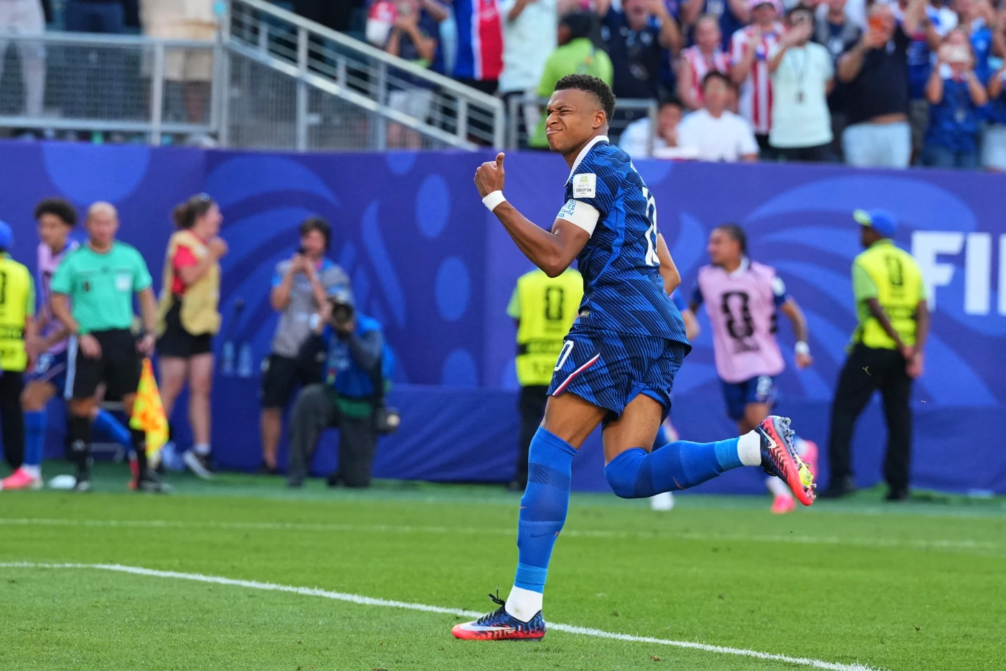 Kylian Mbappé guía a Francia a cuartos con un sufrido triunfo sobre Paraguay en el Mundial 2026.