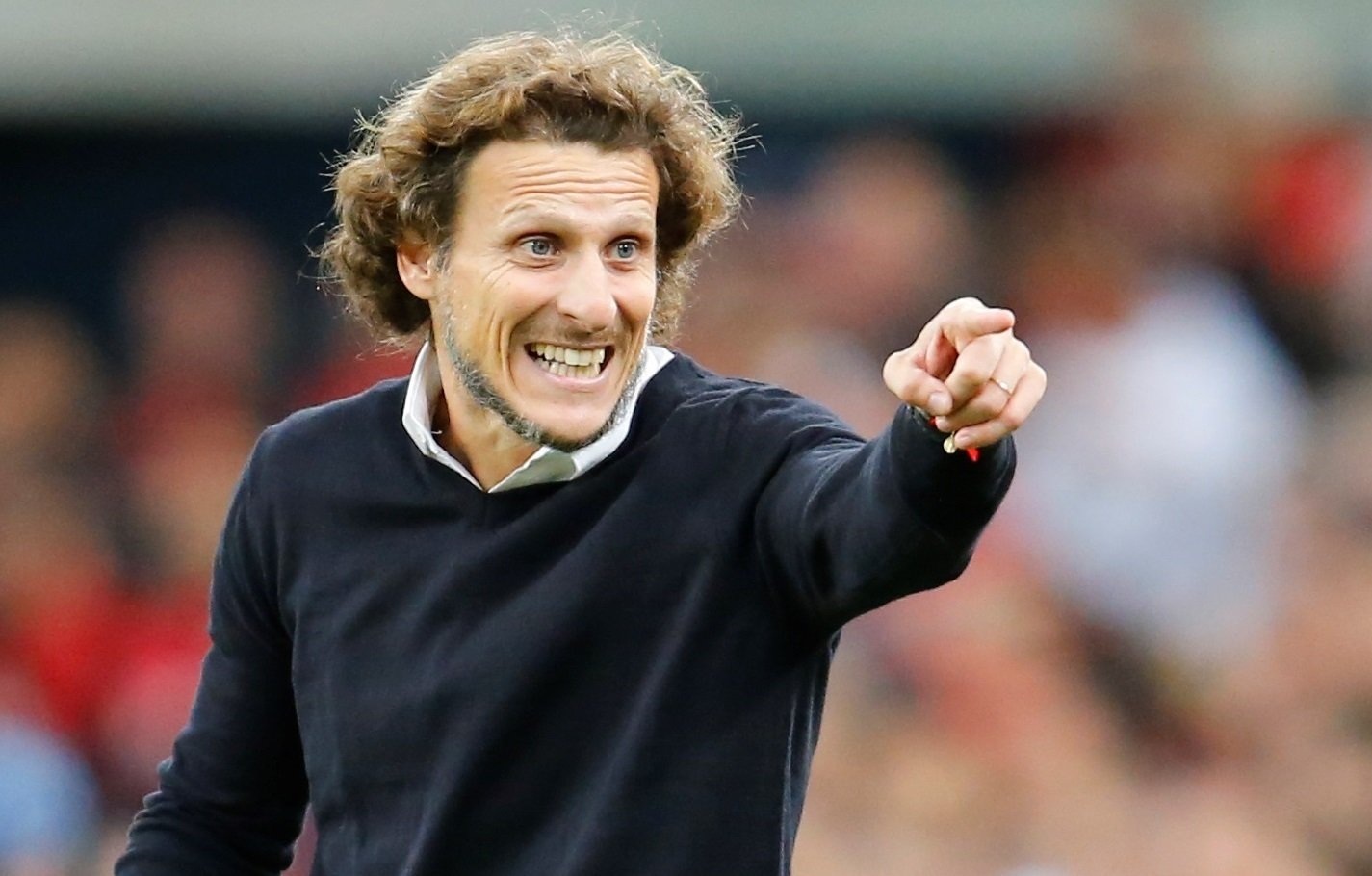 Fútbol: Uruguay apuesta por Diego Forlán como su nuevo director técnico