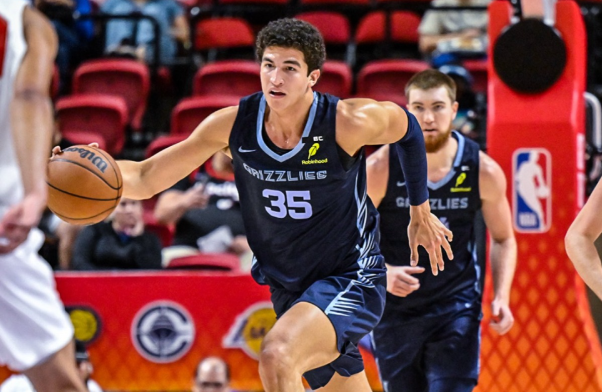 Karim López debuta con los Grizzlies en el Summer League y comienza su sueño en la NBA.