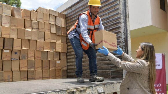 Estado de México reutiliza papel reciclado para la producción de libros escolares gratuitos