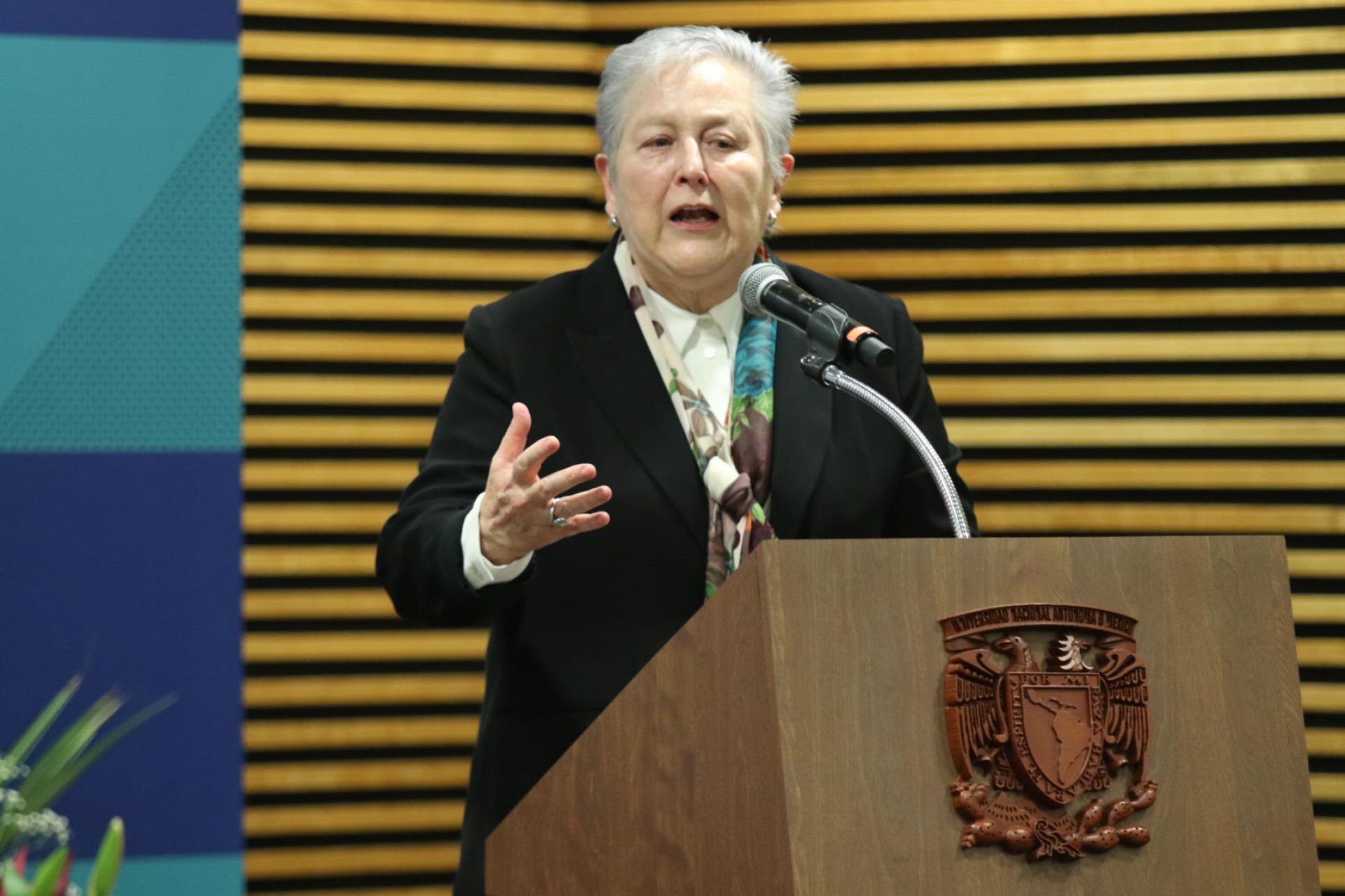 UNAM habría solicitado la renuncia de su secretaria general, Patricia Dávila, tras polémica por examen en línea.