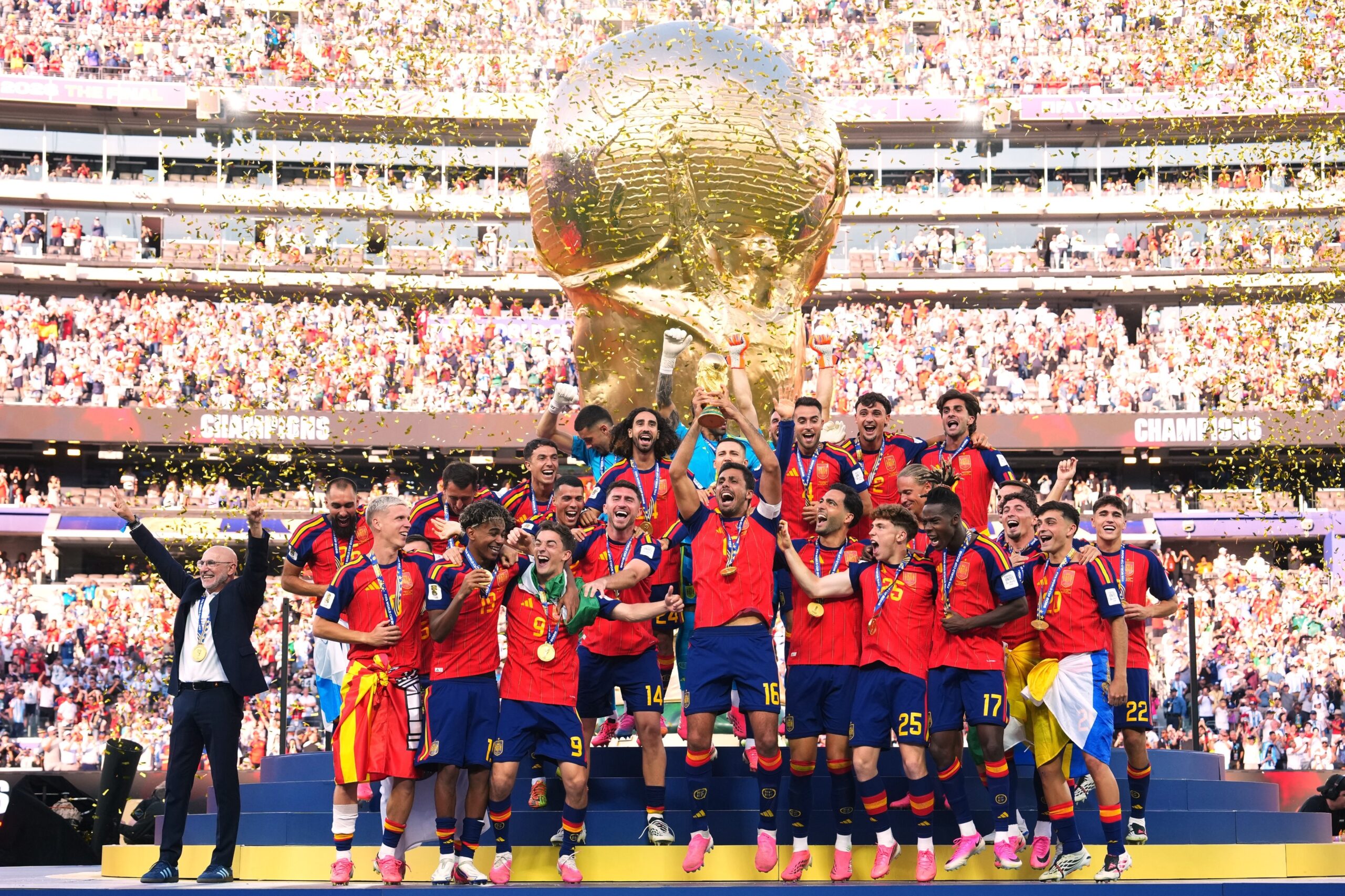 España, primer país en ostentar el título mundial masculino y femenino al mismo tiempo