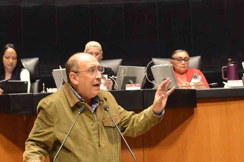 Diputado Rubén Moreira acusa a Morena de censurar medios con nuevo reglamento de audiencias.