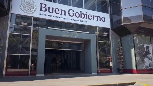 Gobierno sanciona por medio de la Secretaría Anticorrupción a 34 funcionarios por acoso y desvío de recursos.