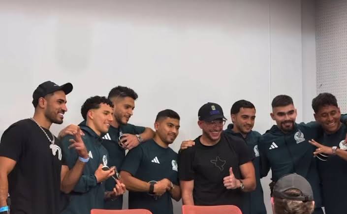 Selección Mexicana devuelve relojes Rolex obsequiados por influencer SteveWillDoIt.
