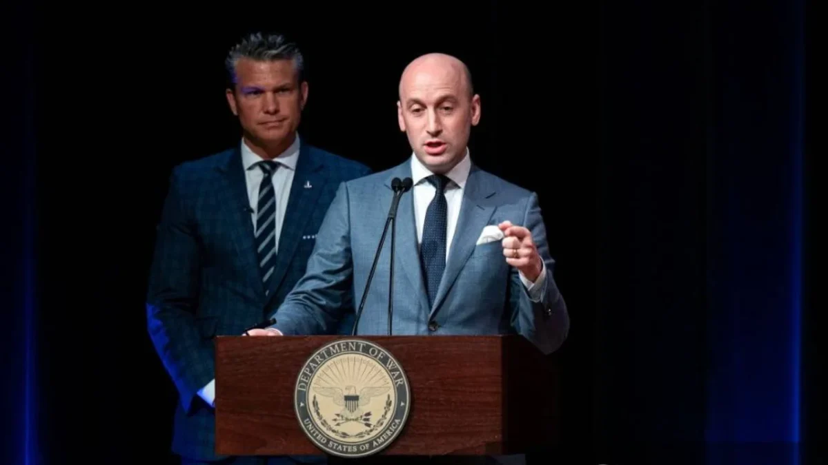 Stephen Miller, asesor de Trump, acusa que carteles de México controlan el sistema político en el país.