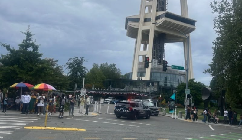 Autoridades reportan tiroteo cerca de la emblemática Space Needle de Seattle; hay varios heridos.