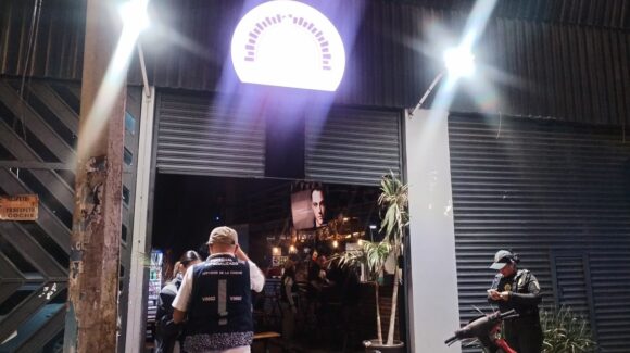 Cierran 19 comercios nocturnos en operativo de Ciudad de México