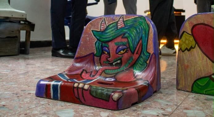 Butacas del Estadio Azteca se convierten en arte urbano