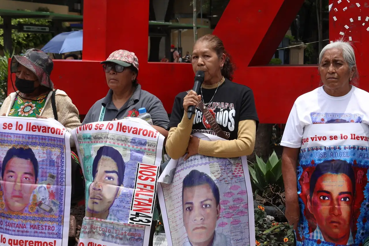 Padres de los 43 de Ayotzinapa