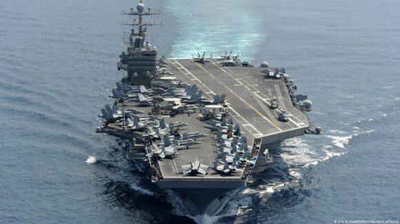 Reportan grave deterioro en el portaviones USS Abraham Lincoln tras operaciones militares en el golfo Pérsico