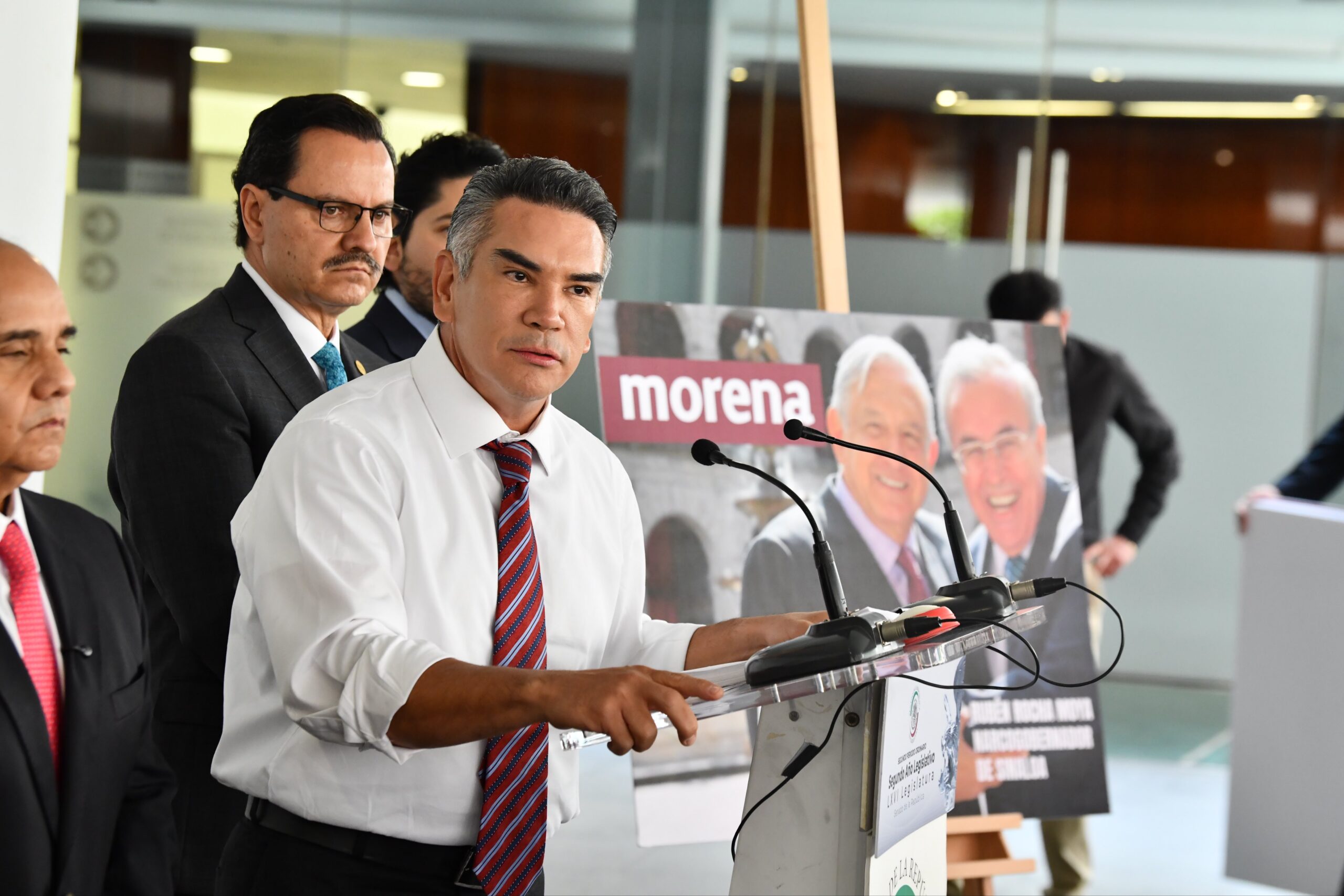 ‘Alito’ Moreno del PRI acusa a Morena de ‘solapar’ a Rocha Moya y promete sacarlos de Sinaloa.