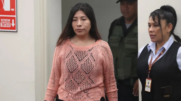 Perú renueva orden de captura contra Betssy Chávez pese a su asilo en México
