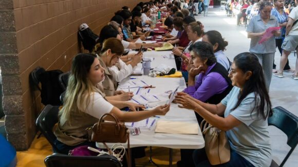 Bienestar realiza del 24 al 30 de agosto la entrega de tarjetas de las Pensiones Mujeres Bienestar y para Adultos Mayores