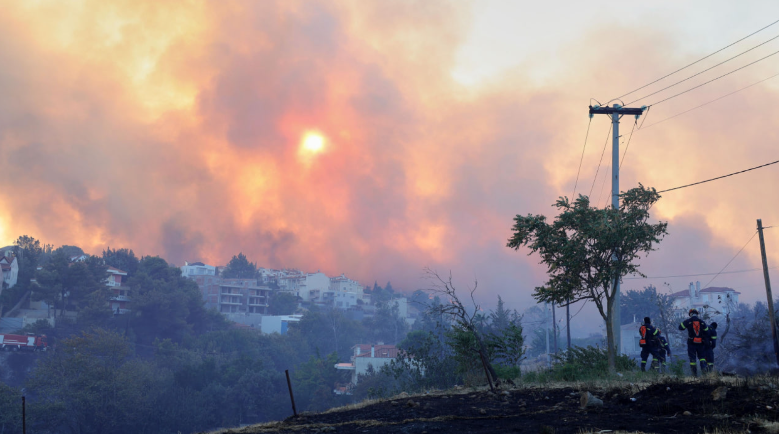 Incendios forestales cerca de Atenas