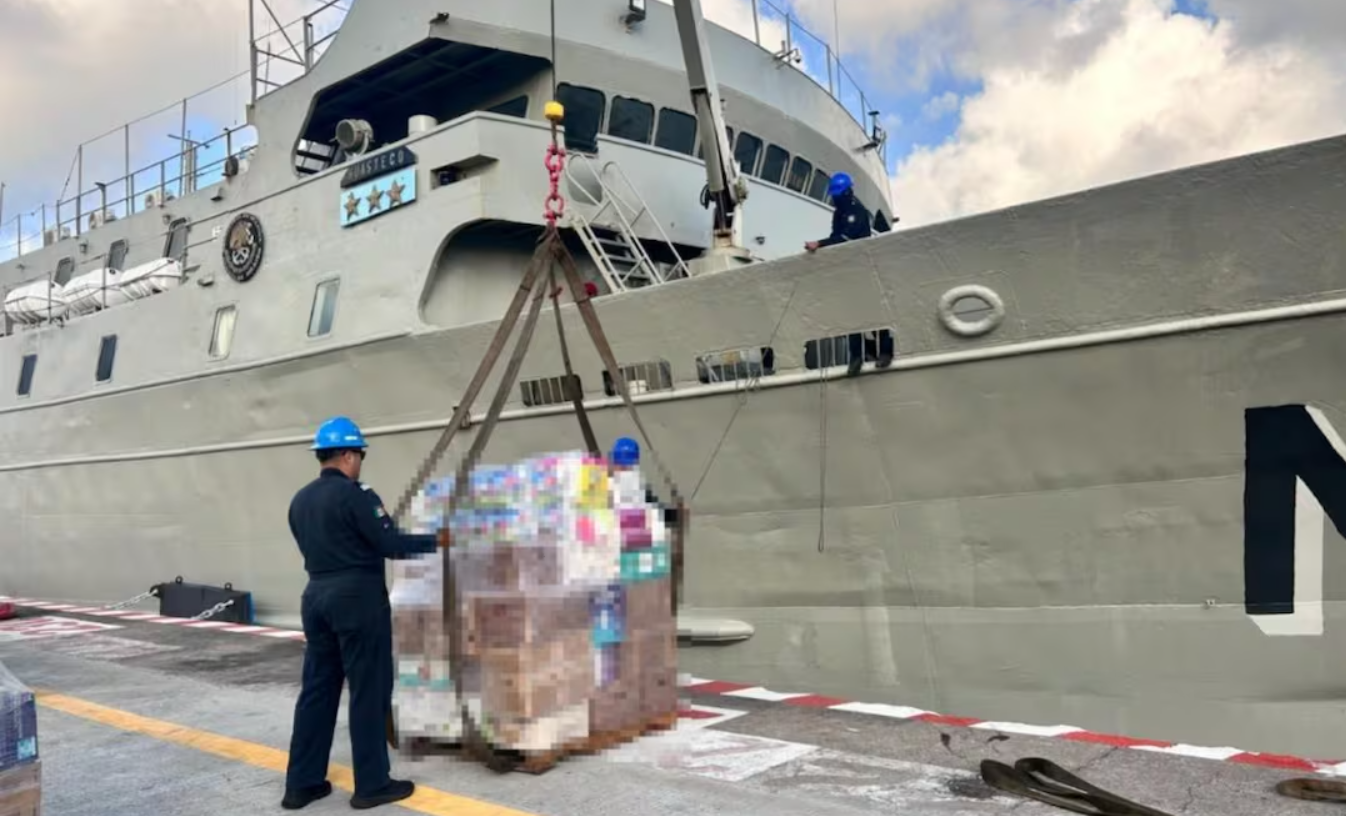 México envía en dos buques más de 718 toneladas de ayuda humanitaria a Venezuela