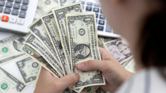 ¿Cómo amaneció el dólar hoy 5 de agosto de 2026 en México? Así inicia el tipo de cambio