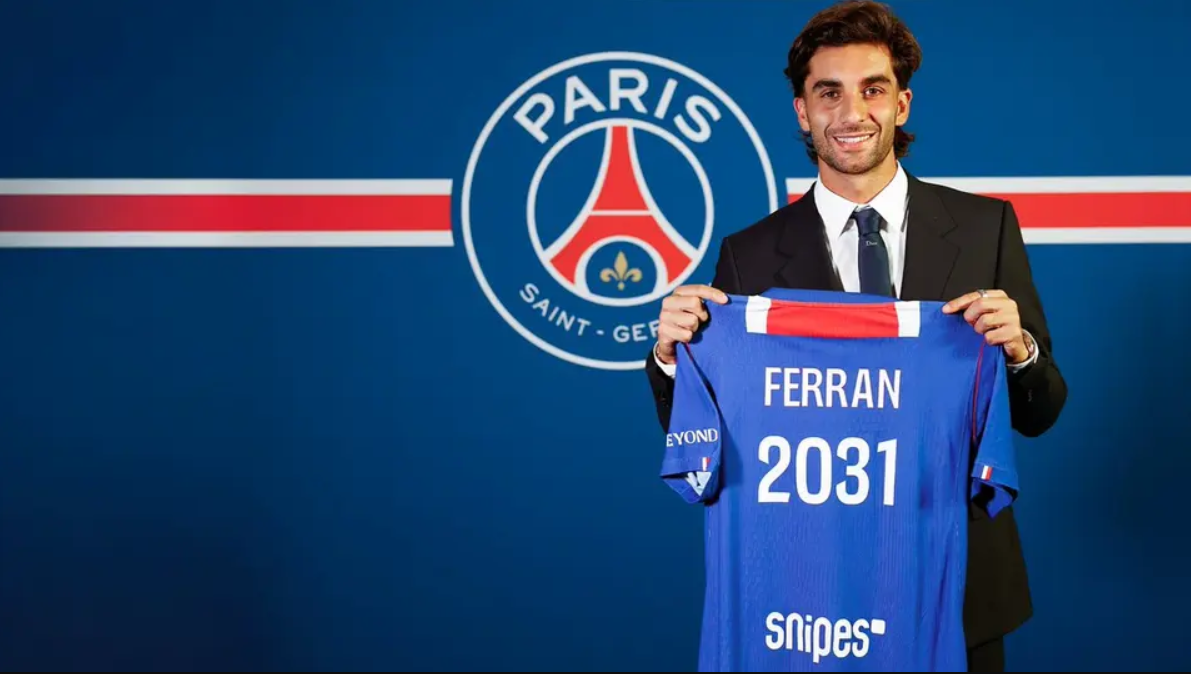 Ferran Torres llega al PSG
