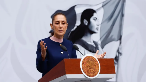 Sheinbaum defiende ‘La Escuela es Nuestra’ ante propuesta del PAN para eliminarla