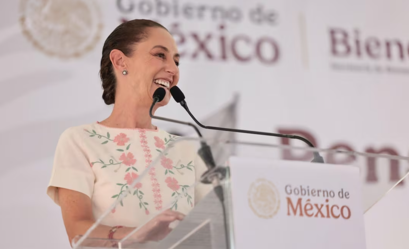 Sheinbaum presume pensiones para adultos mayores y apoyos sociales
