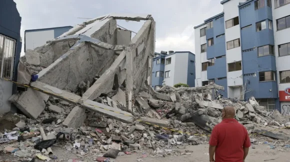 Terremoto de 7.4 en Colombia deja casi 300 muertos; baja número de desaparecidos