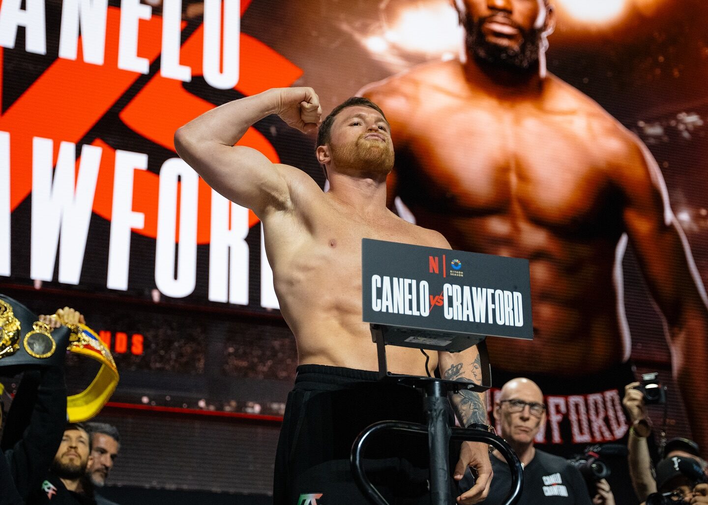 Emilio Azcárraga quiere celebrar una pelea del Canelo Álvarez en el Estadio Banorte